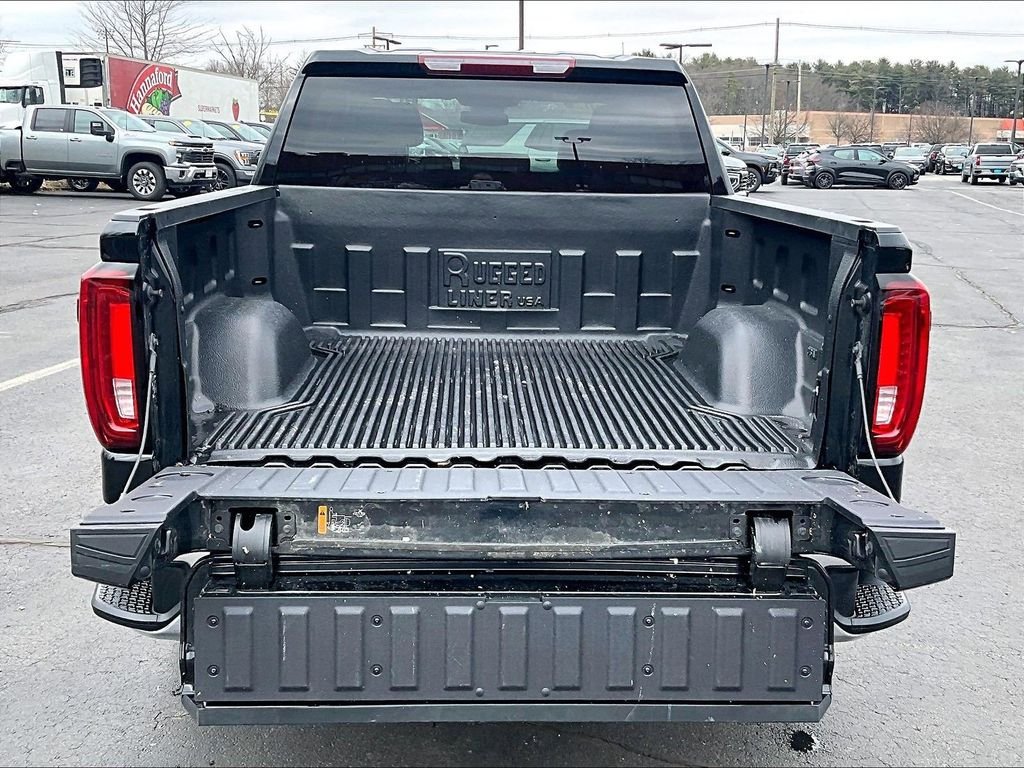 Used 2026 Black GMC SLT image 32