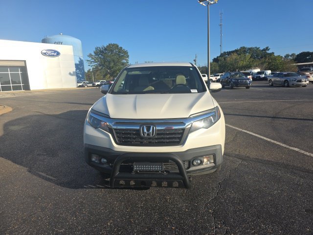 Used 2017 White Honda RTS image 8