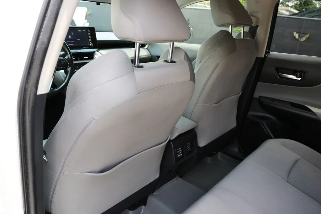 Used 2021 White Toyota LE image 14