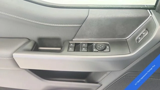 New 2026 Oxford White Ford XLT image 22