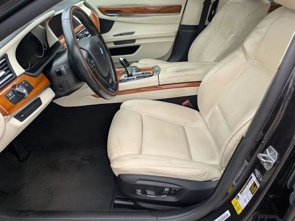 Used 2015 Gray BMW 750Li image 11