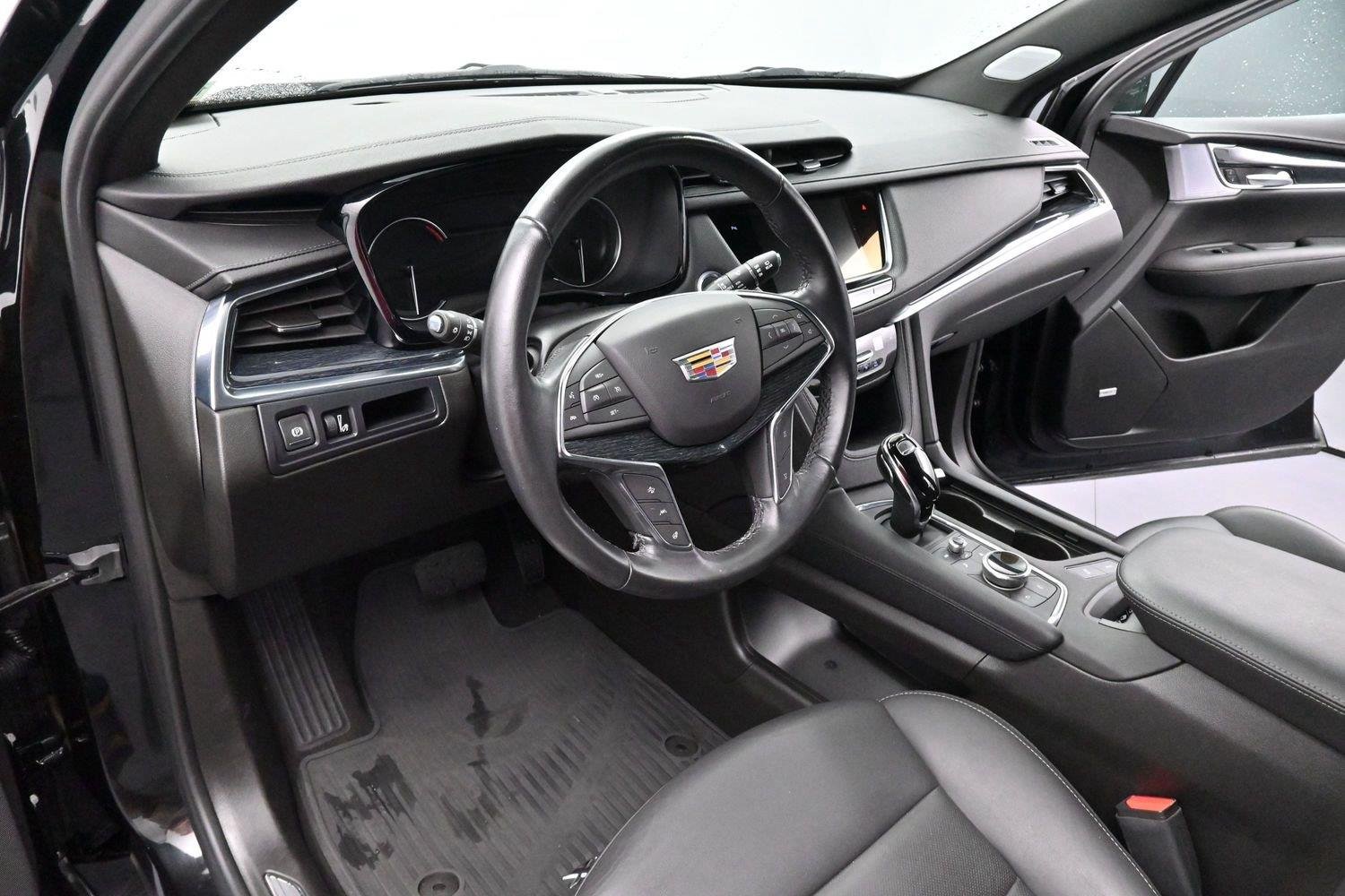 Used 2024 Stellar Black Metallic Cadillac Premium Luxury image 17