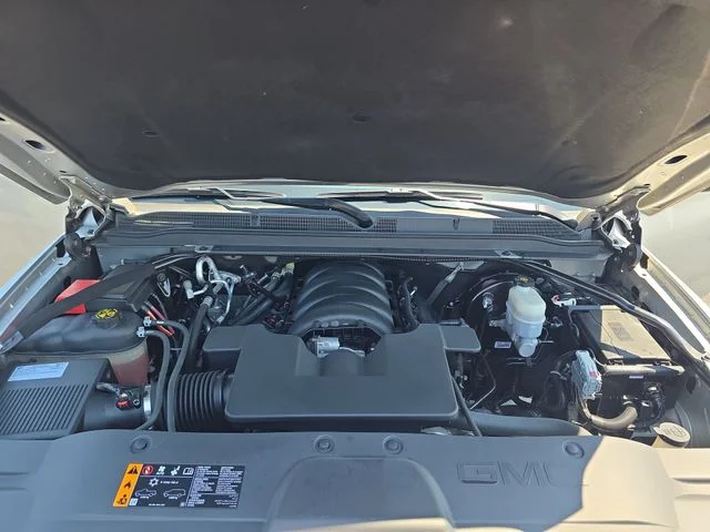 Used 2019 Silver GMC SLT image 33