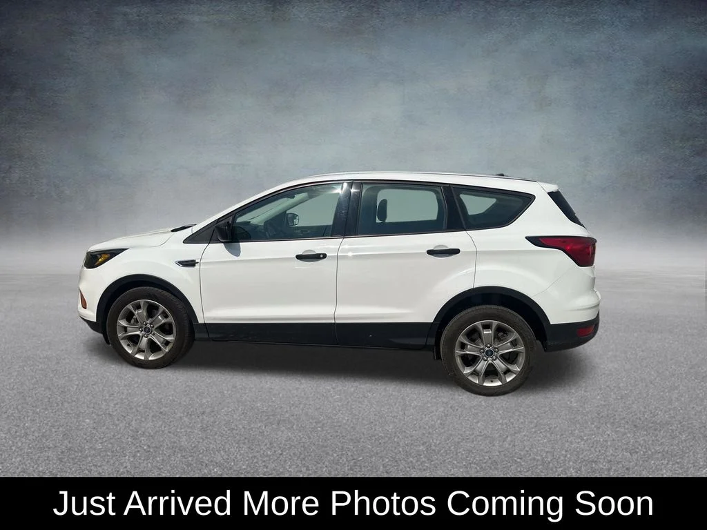 Used 2019 White Ford S image 2