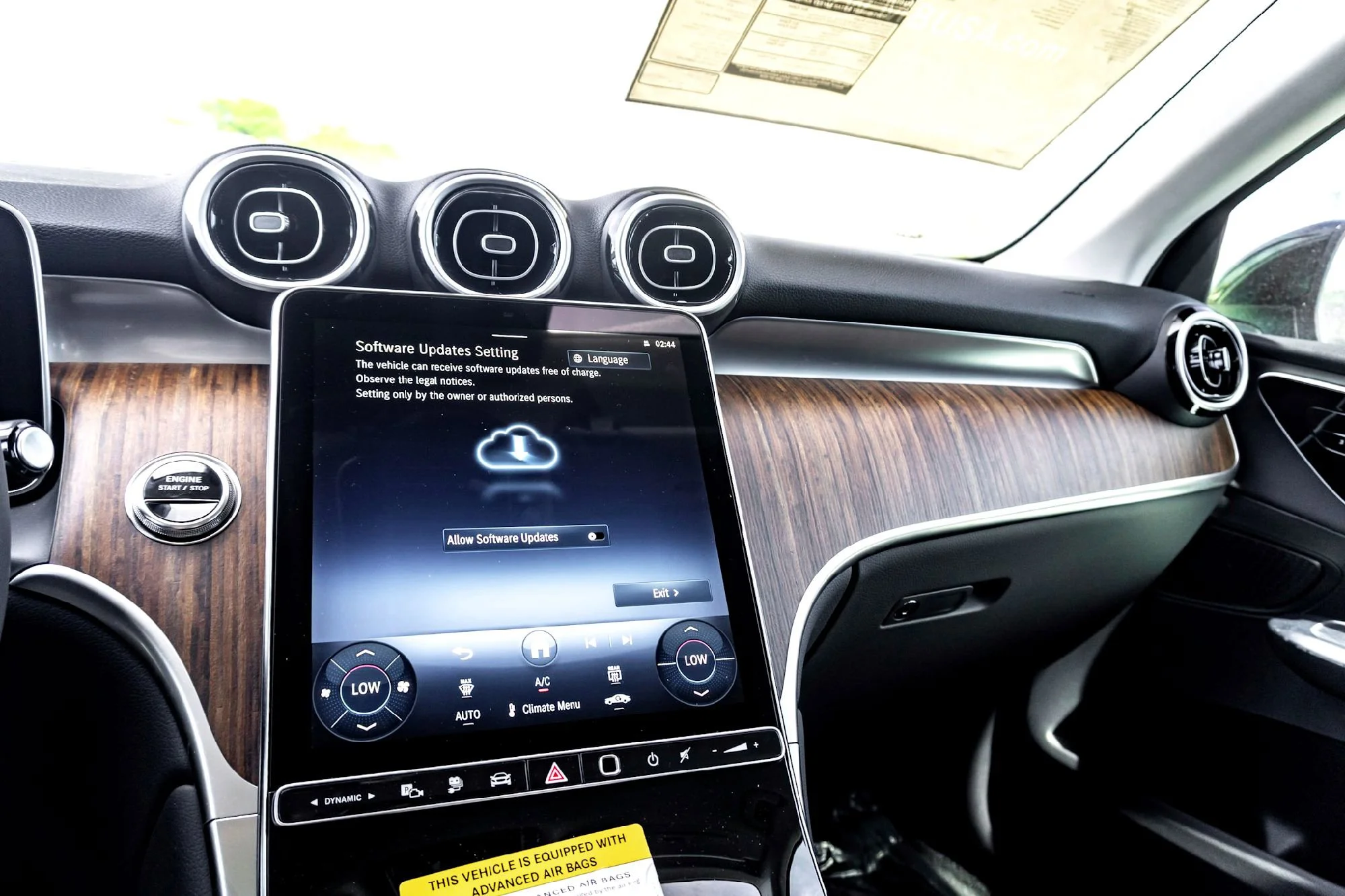 New 2025 Black Mercedes-Benz GLC 350e image 14