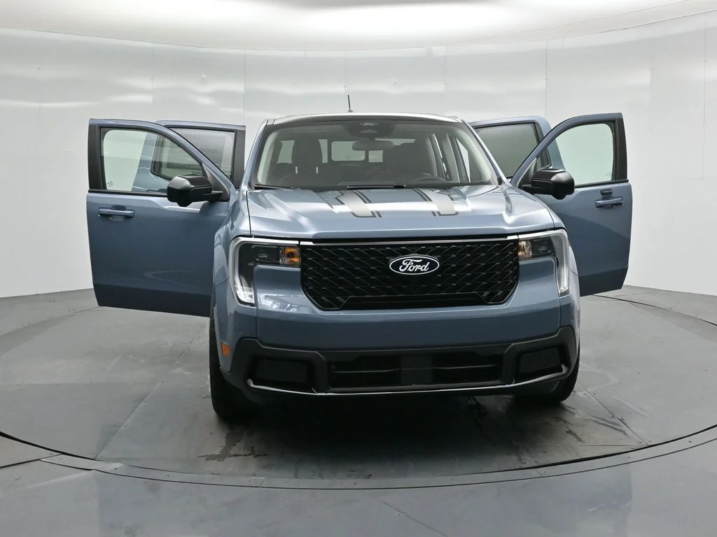 New 2026 Azure Gray Metallic Tri-Coat Ford Lariat image 31