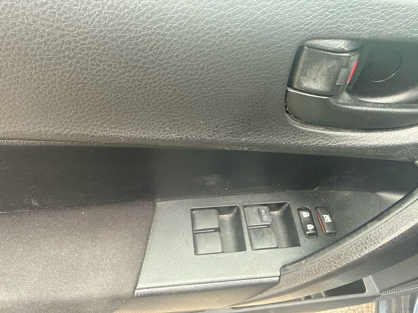 Certified Used 2016 Slate Metallic Toyota L image 12