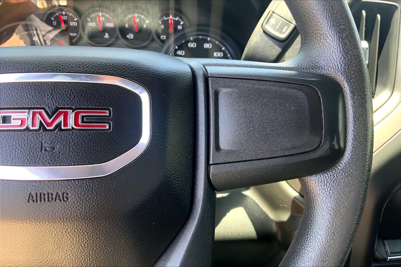 Used 2024 Onyx Black GMC Pro image 25