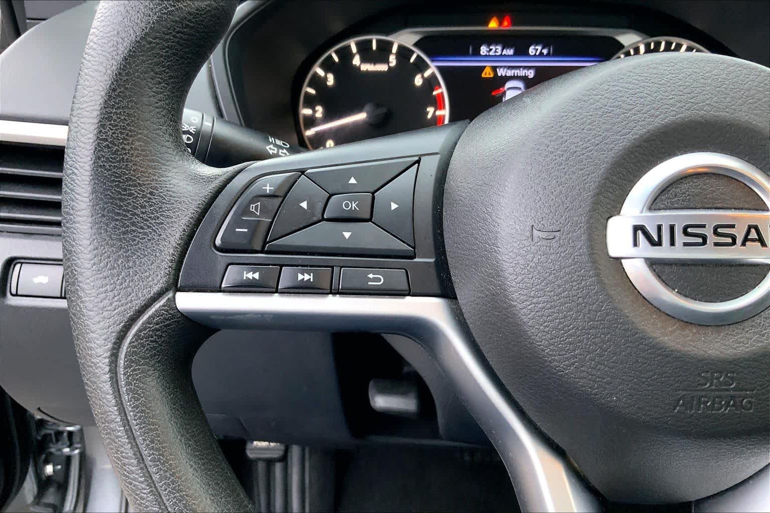Used 2022 Gun Metallic Nissan 2.5 SV image 24