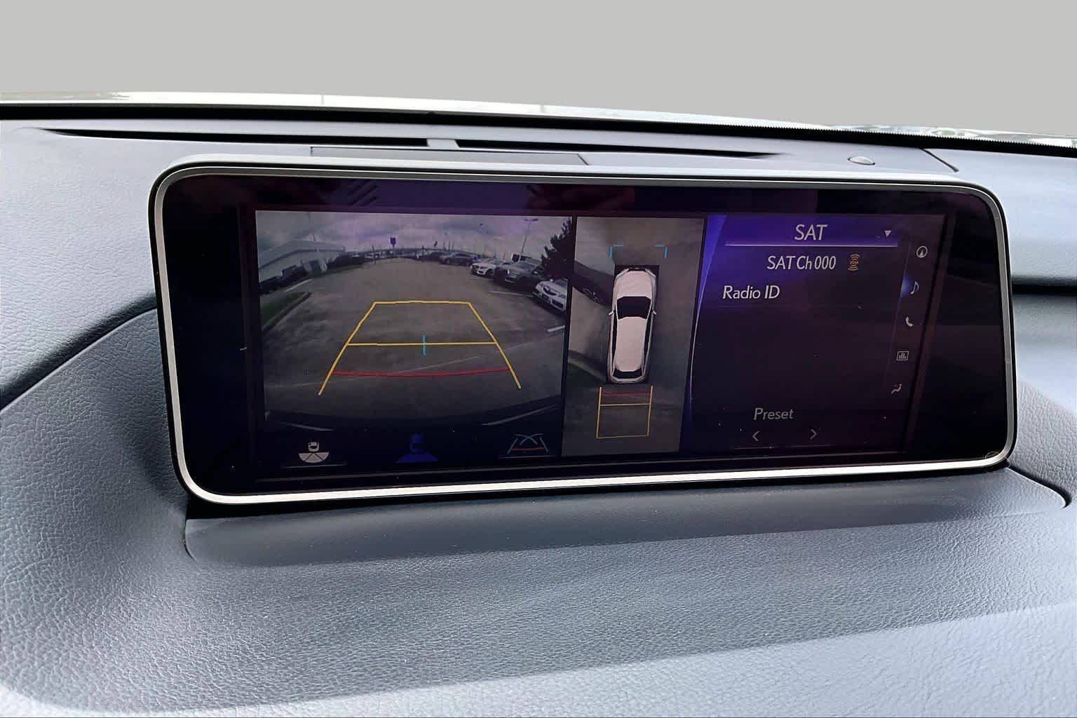 Used 2019 Atomic Silver Lexus  image 24