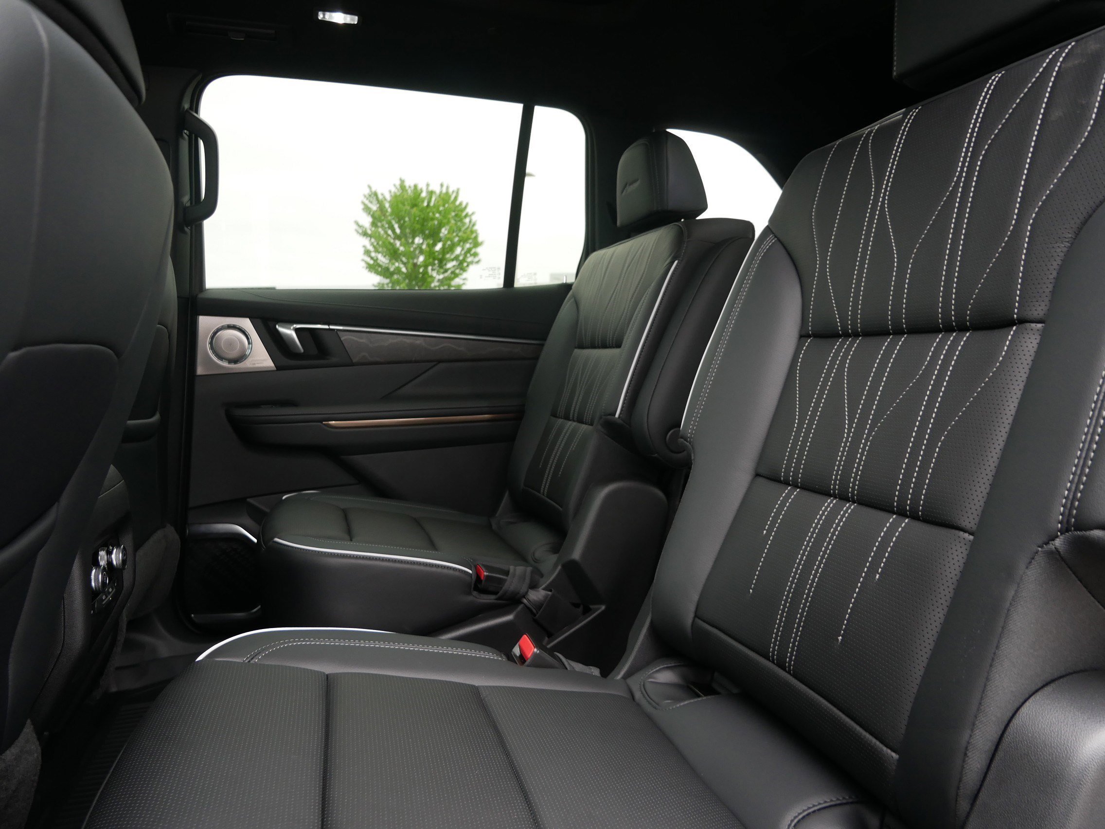 New 2026 Moonstone Gray Metallic Buick Avenir image 5