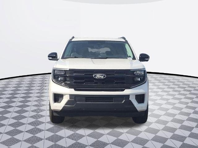New 2027 Star White Metallic Tri-Coat Ford MAX Active image 8
