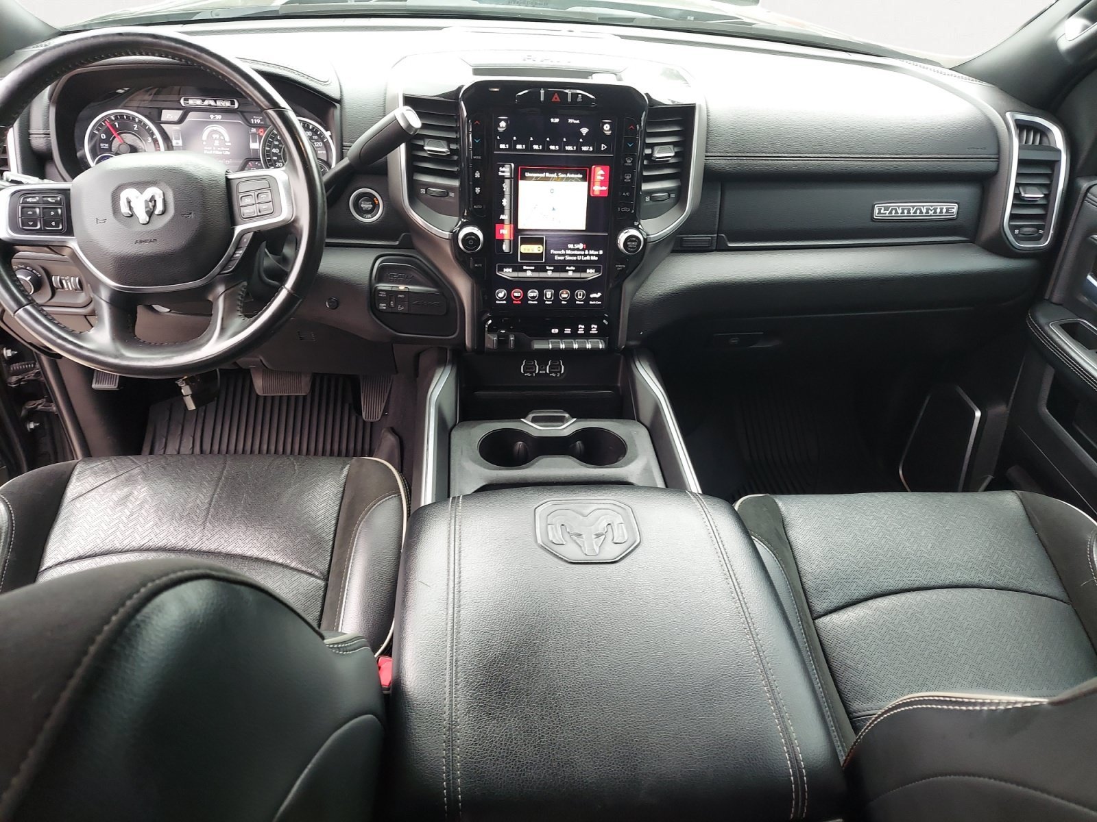 Used 2021 Diamond Black Crystal Pearlcoat Ram Laramie image 3