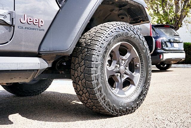 Certified Used 2022 Gray Jeep Rubicon image 8