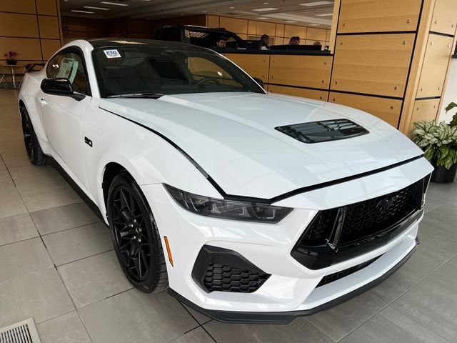 2026 Ford Mustang GT Fastback's photo