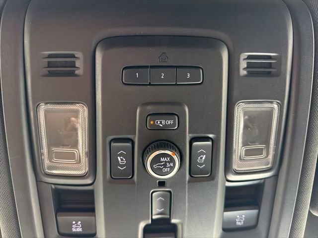 Used 2021 SHADOW GRAY METALLIC Chevrolet High Country image 31