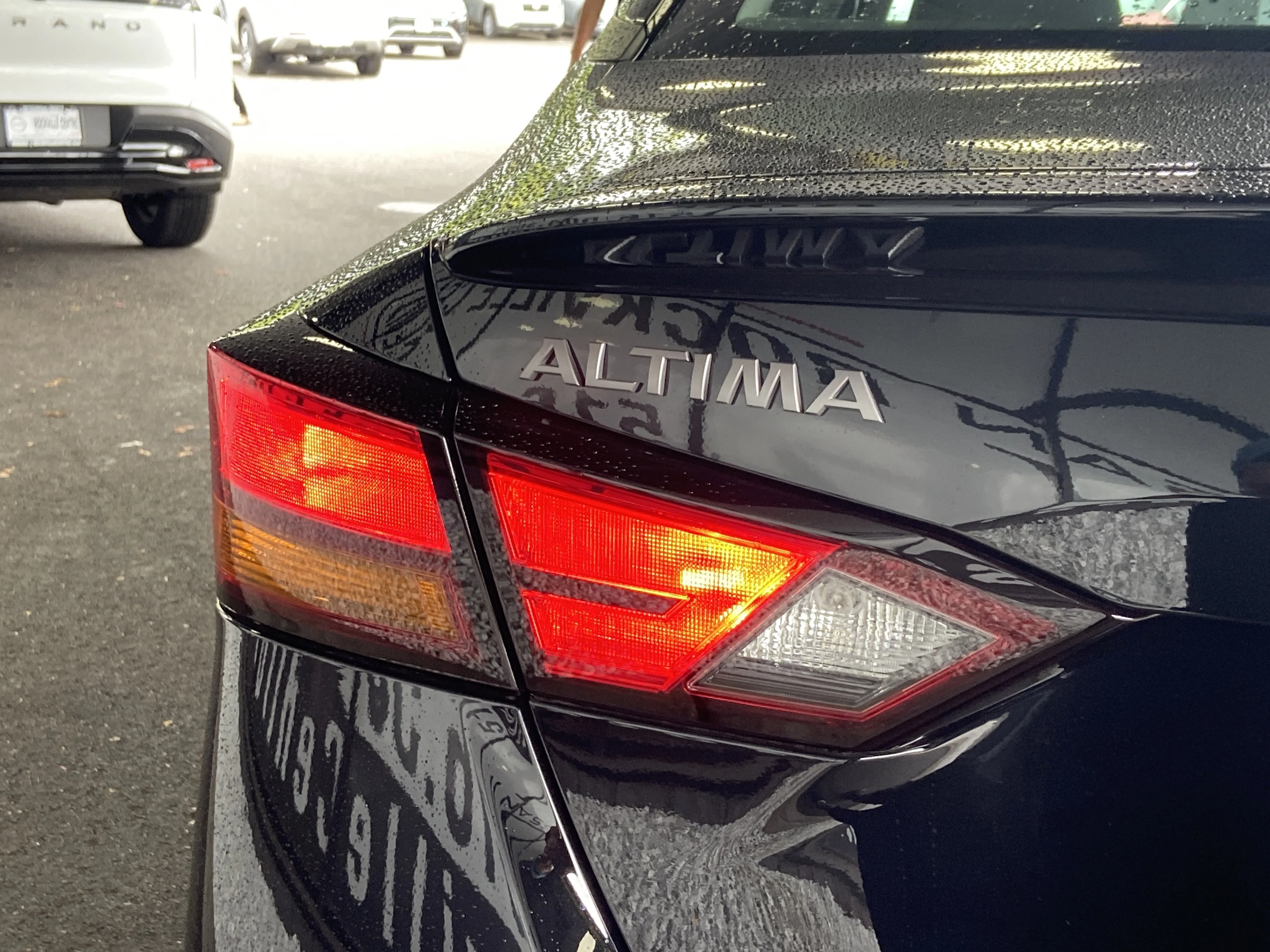 2025 Nissan Altima SV - Photo 10