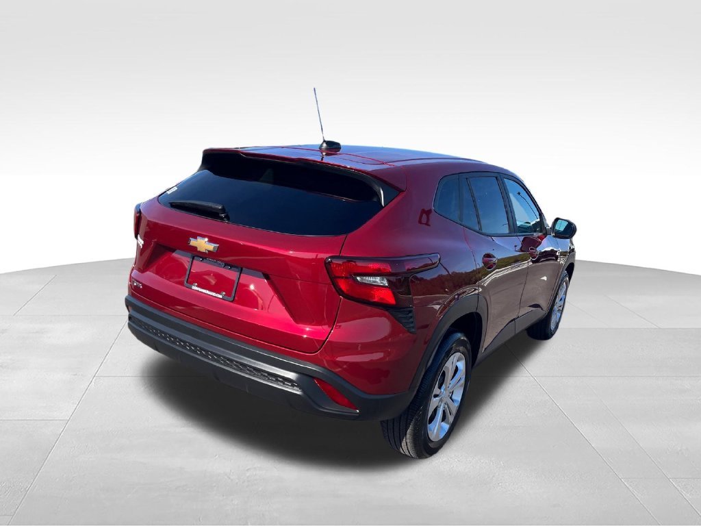 Used 2025 Red Chevrolet LS image 5