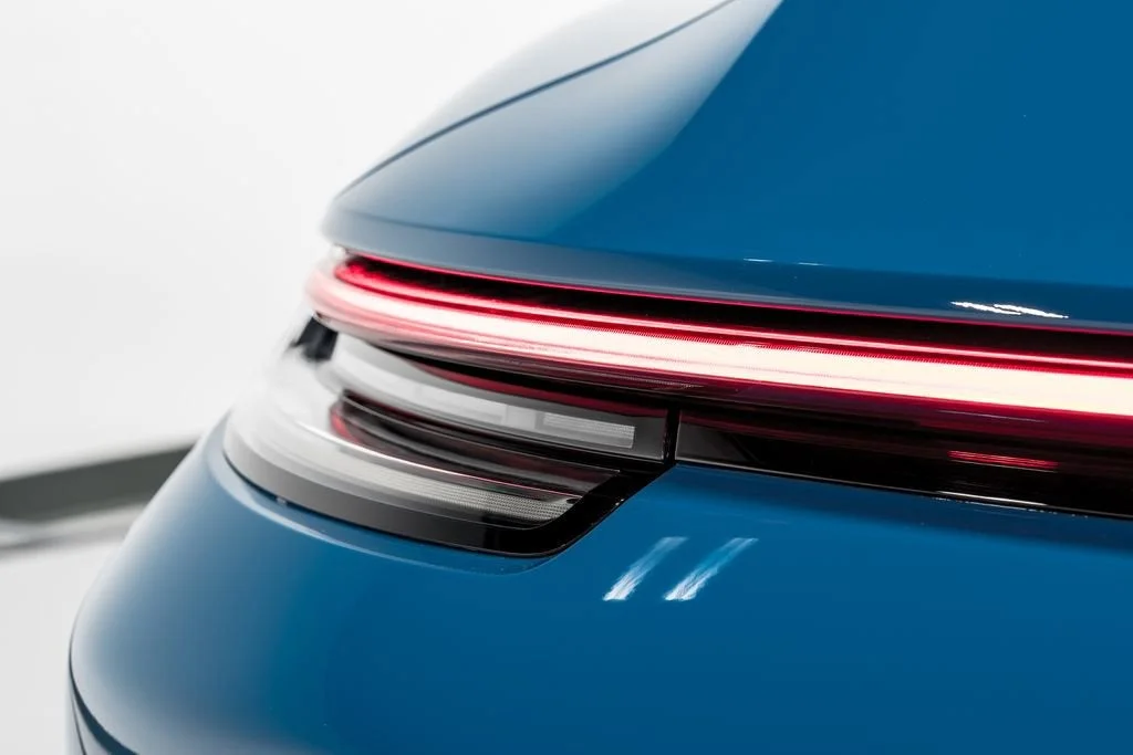 Used 2022 Oslo Blue Porsche GT3 image 51