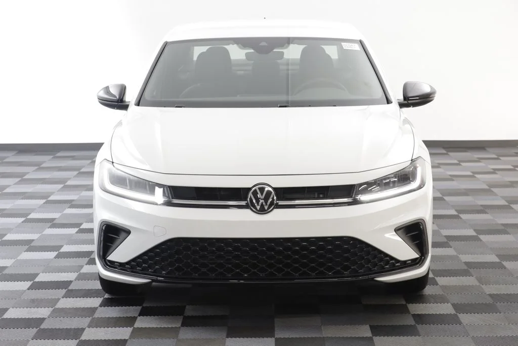 New 2026 Pure White Volkswagen 1.5T Sport image 23
