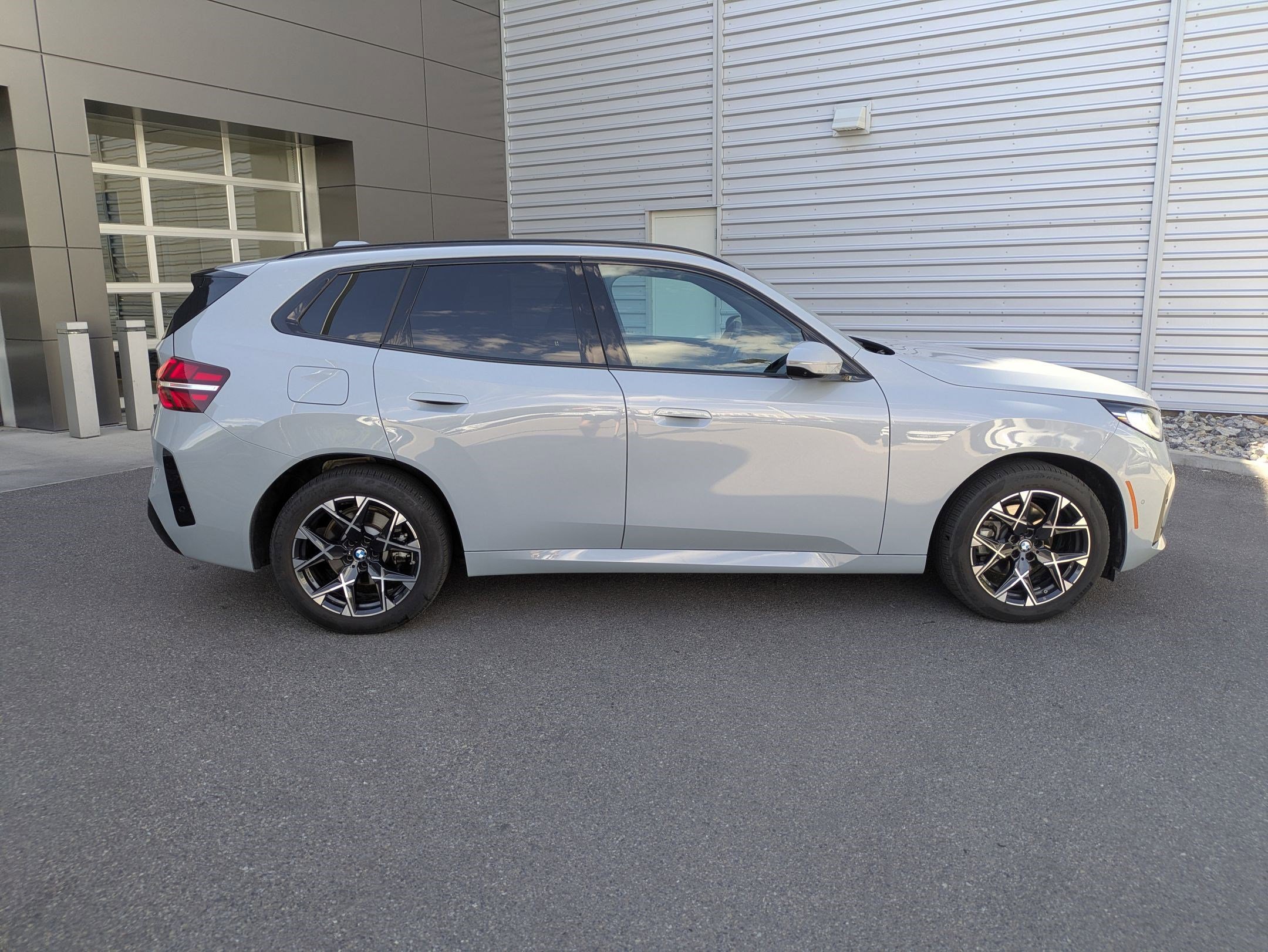 Used 2025 Gray Metallic BMW 30 xDrive image 4