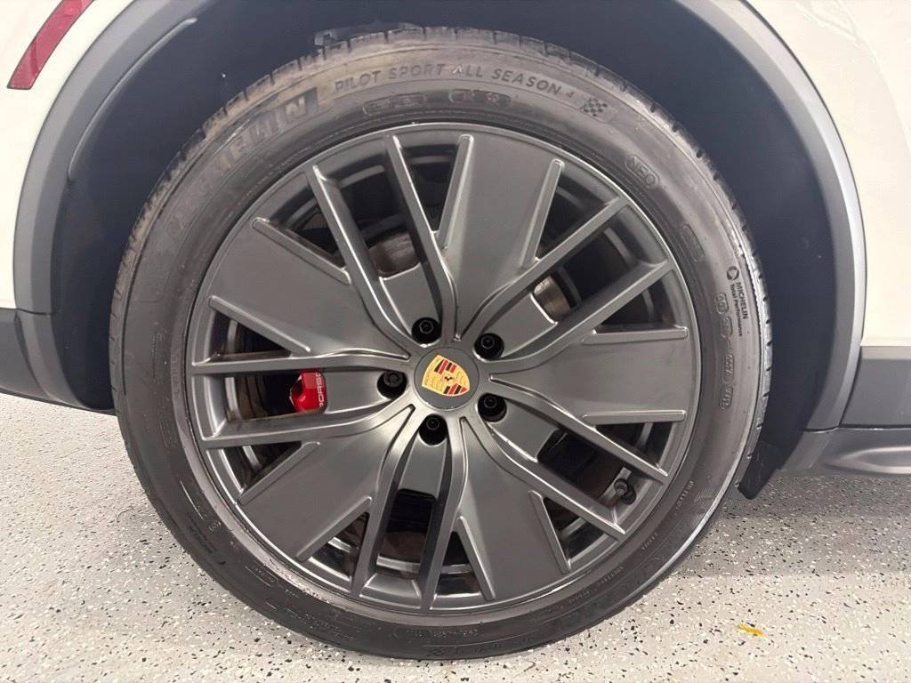 2026 Porsche Macan GTS - Photo 13