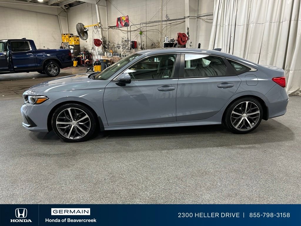 Used 2022 Sonic Gray Pearl Honda Touring image 5