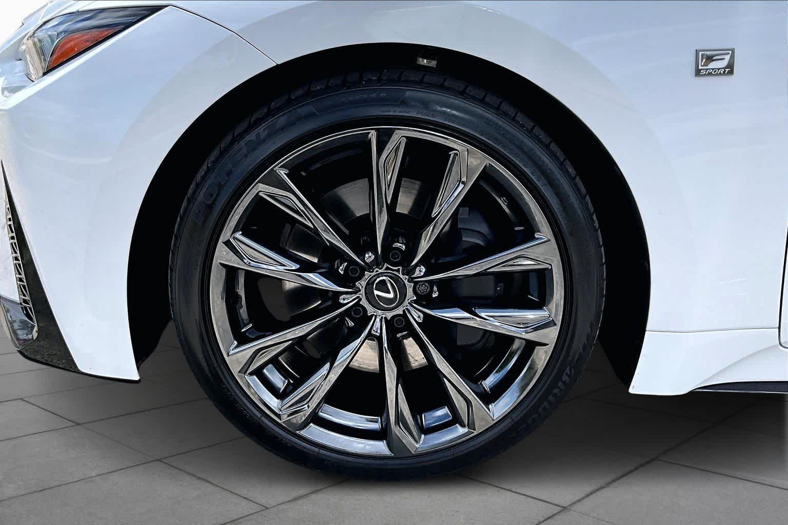 Certified Used 2025 Ultra White Lexus F SPORT image 11