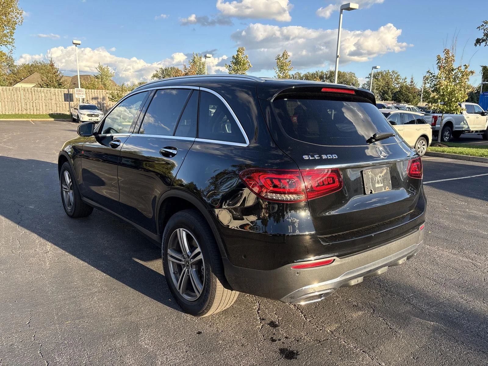 Used 2022 Black Mercedes-Benz GLC 300 image 17