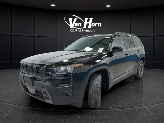 New 2026 Diamond Black Crystal Pearl-Coat Exterior Paint Jeep Laredo image 3