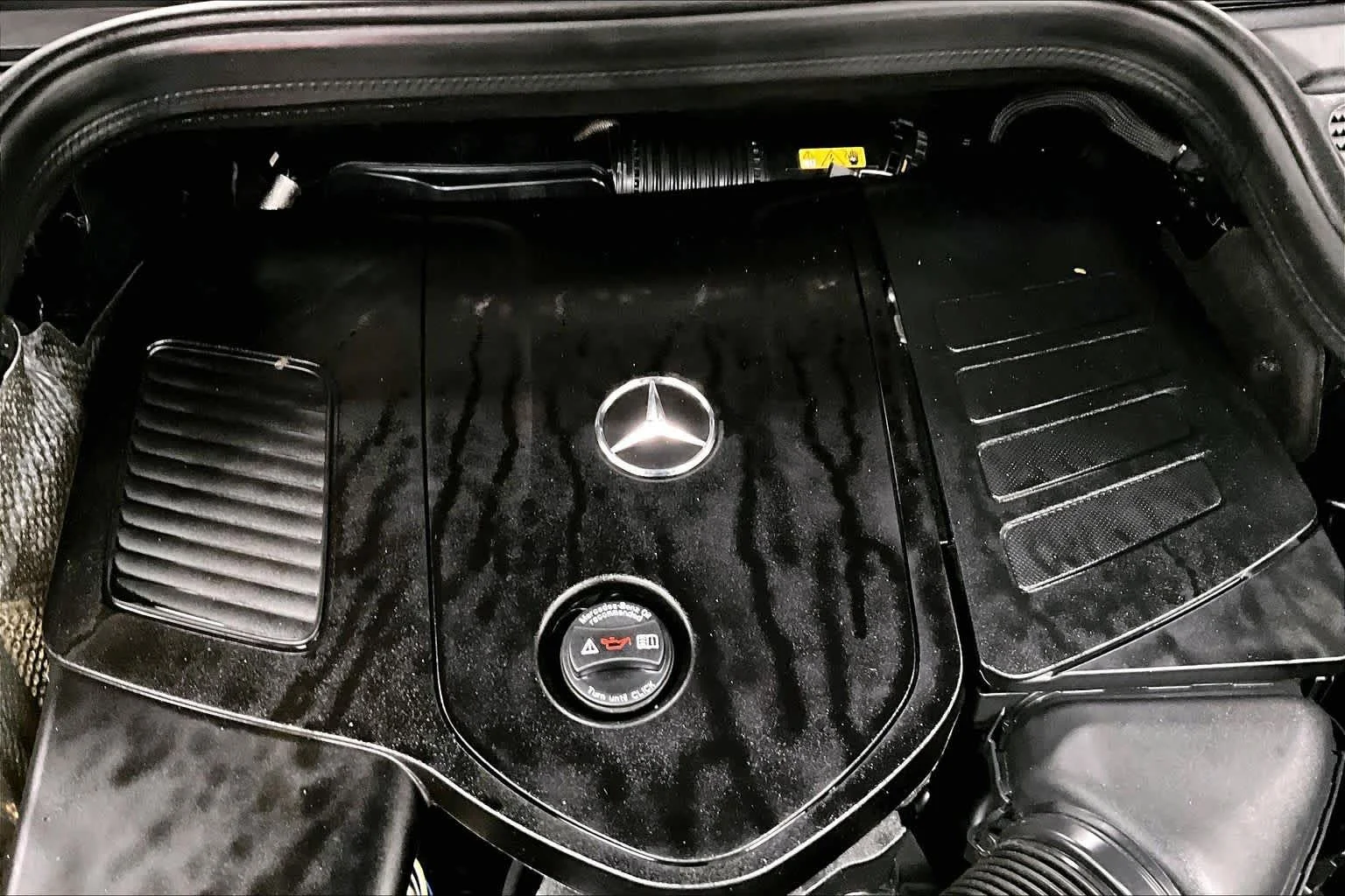Used 2024 Black Mercedes-Benz GLE 450e Plug-In Hybrid image 31