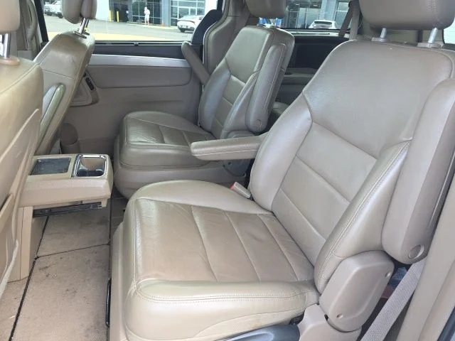 Used 2012 White Volkswagen SEL image 11
