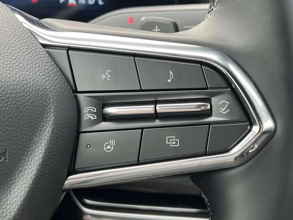 New 2027 Summit White Chevrolet LT image 19