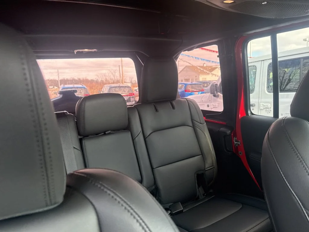 2025 Jeep Wrangler 4-Door Sahara - Photo 51