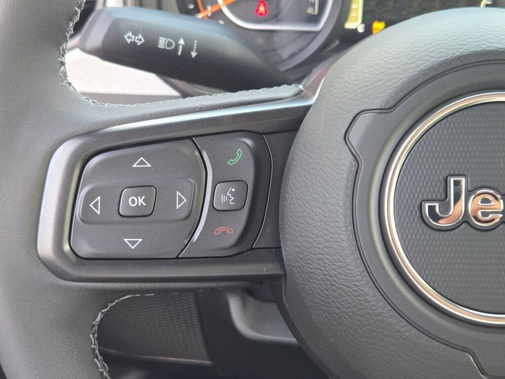 New 2026 Tuscadero Pearlcoat Jeep Sport S image 29