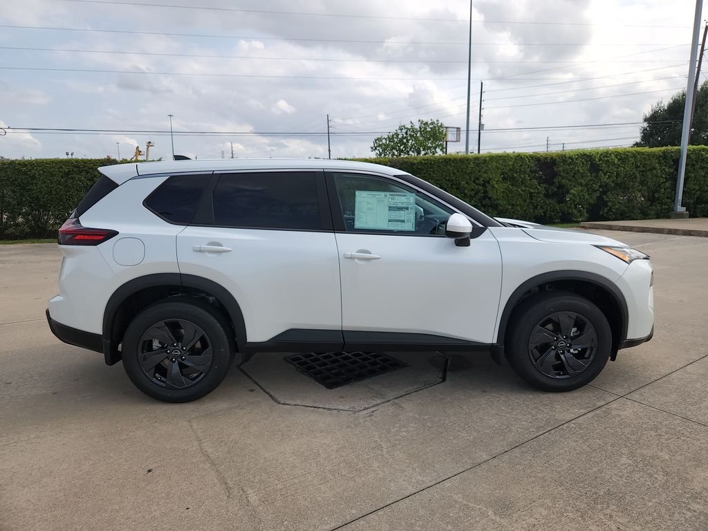 New 2026 Everest White Pearl TriCoat Nissan SV image 3