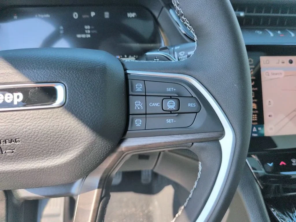 New 2027 Gray Jeep Limited image 21
