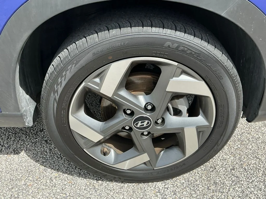Used 2025 Blue Hyundai SEL image 15