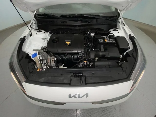 Used 2024 White Kia LXS image 24