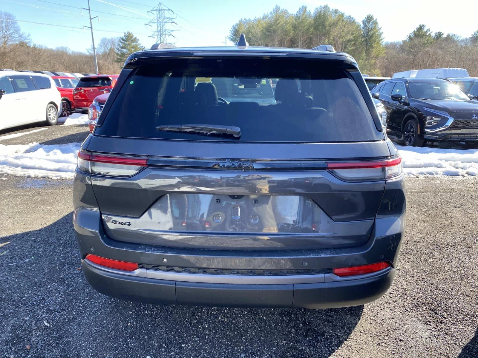 New 2026 Baltic Gray Metallic Clear-Coat Exterior Paint Jeep Laredo Altitude image 3