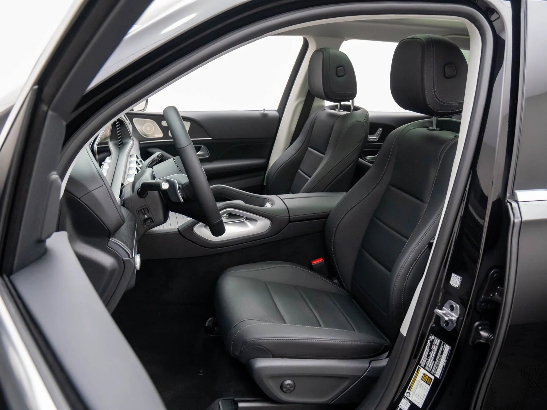 New 2026 Black Mercedes-Benz GLS 450 image 17