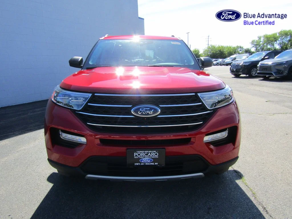 Certified Used 2024 Rapid Red Metallic Tinted Clearcoat Ford XLT image 10