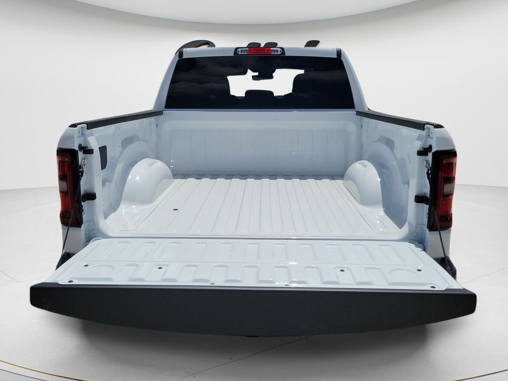 New 2026 Bright White Clear-Coat Exterior Paint RAM Tradesman image 9