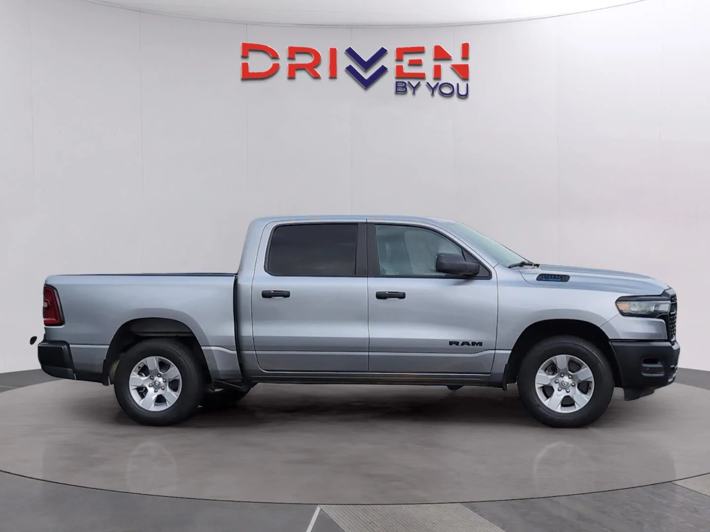 Used 2025 Billet Silver Metallic Clearcoat Ram Tradesman image 6
