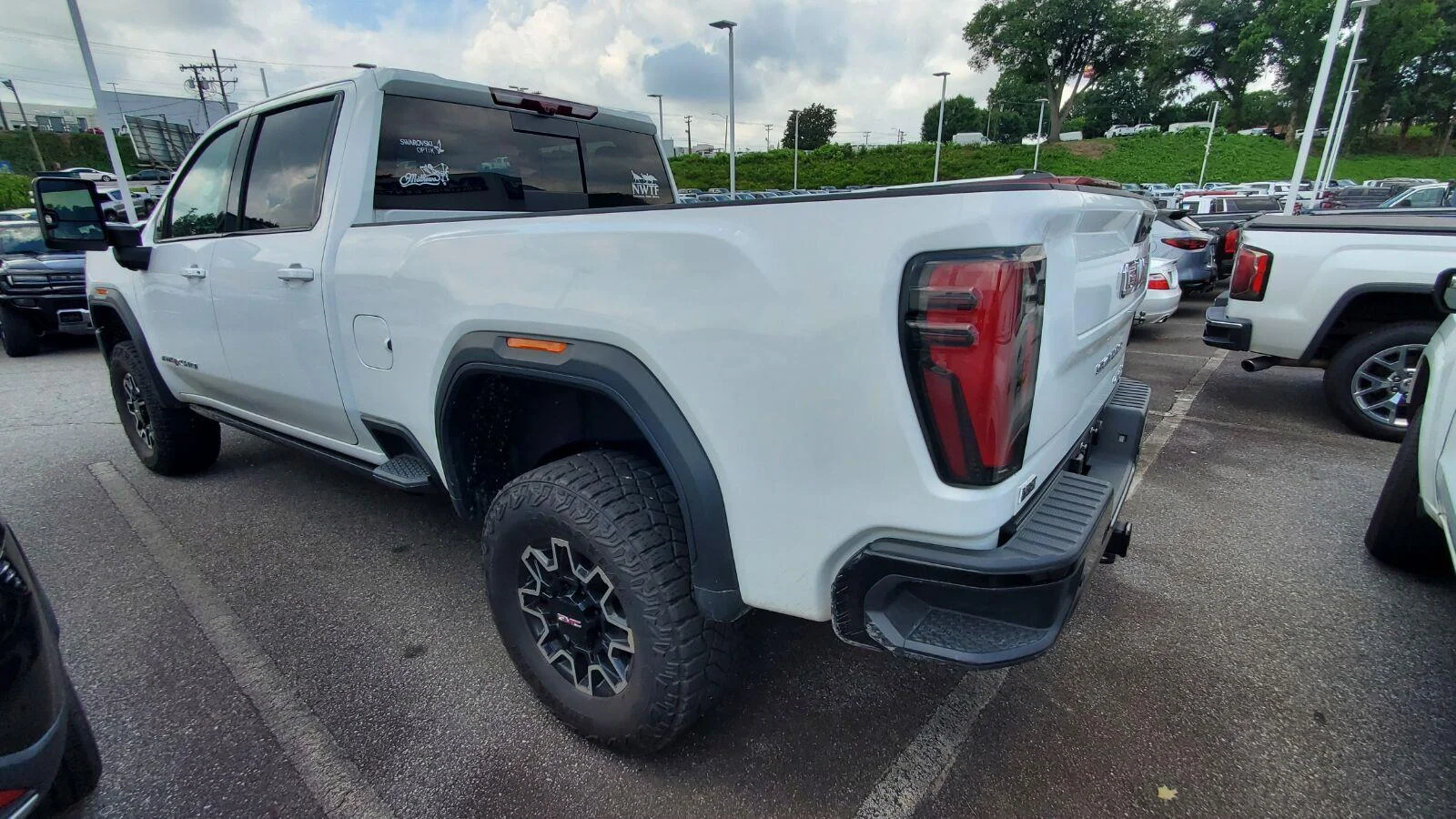 Used 2024 Summit White GMC AT4X image 8