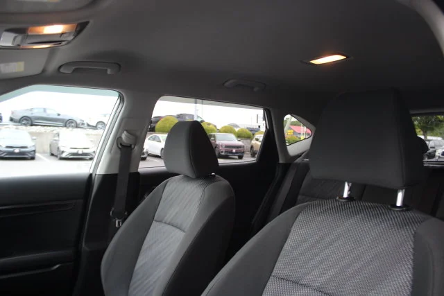 Used 2025 White Kia LX image 21