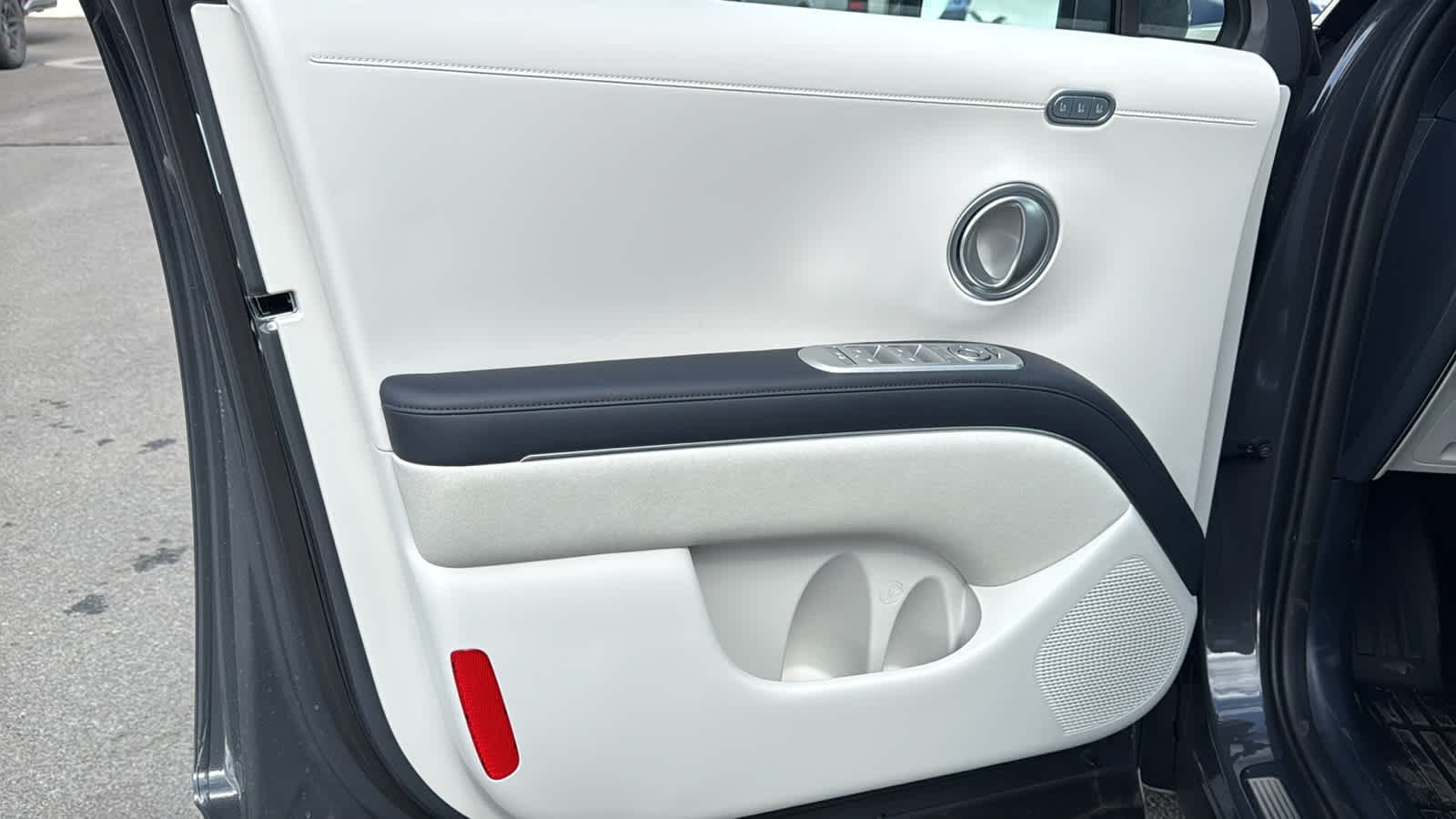 New 2026 Ecotronic Gray Pearl Hyundai Calligraphy AWD image 23