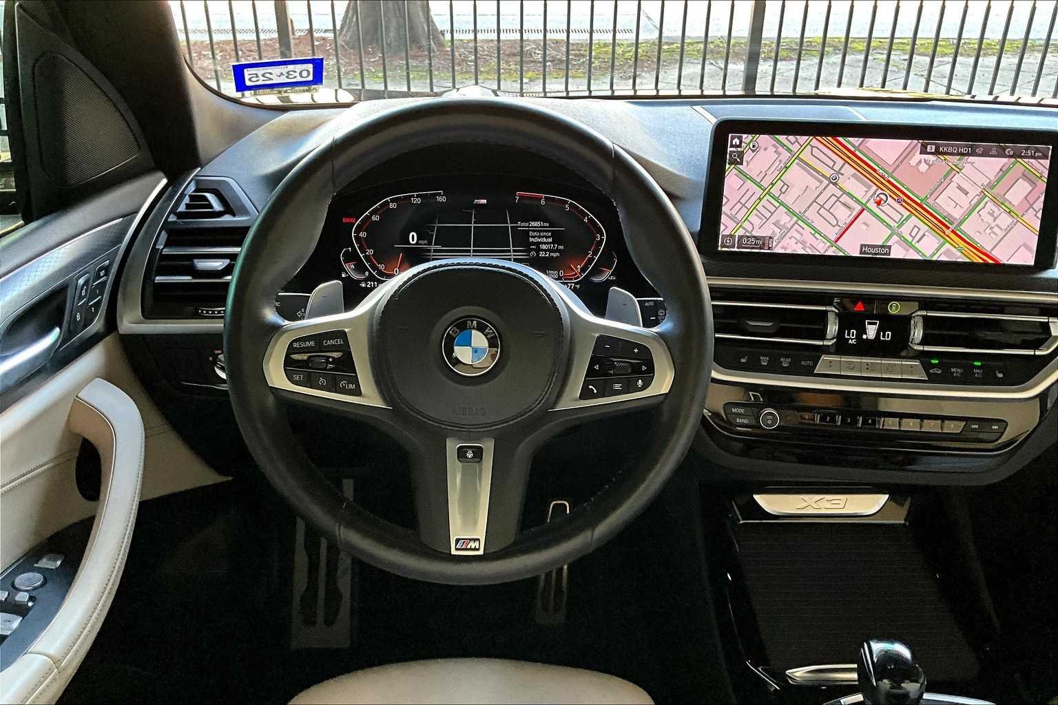Used 2022 Carbon Black Metallic BMW sDrive30i image 5