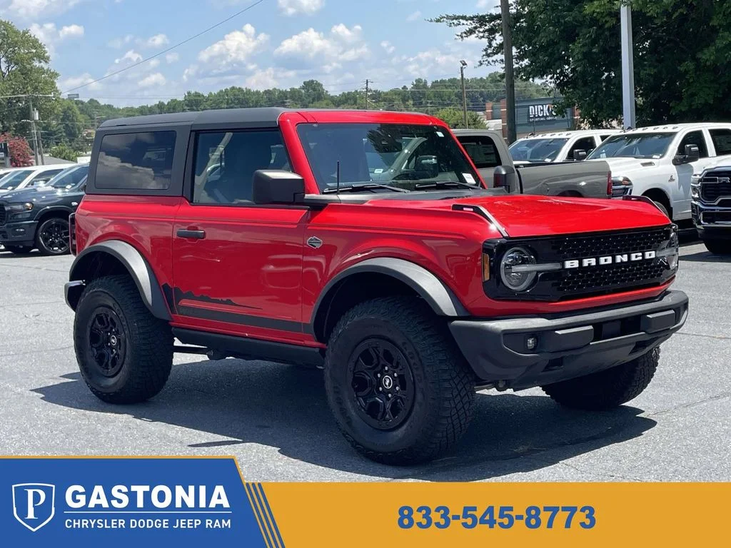 Used 2022 Red Ford Wildtrak image 1