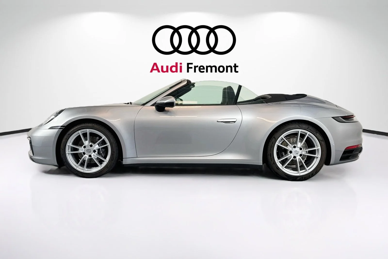 Used 2020 Gt Silver Metallic Porsche Carrera image 1